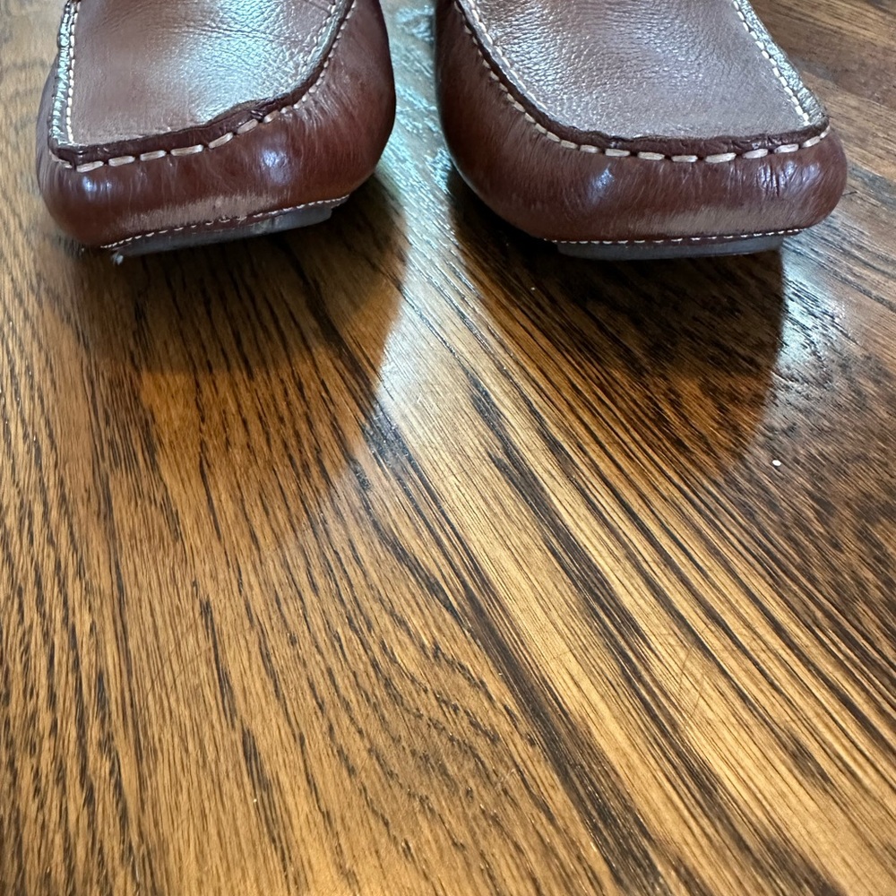 Men’s dress shoes